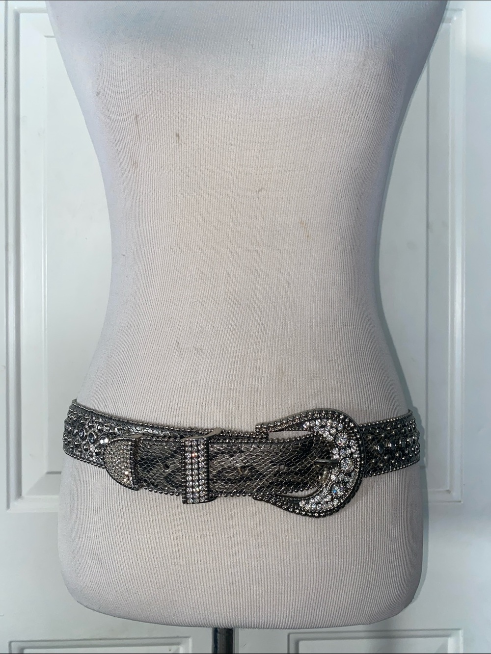 Vintage Chicos Rhinestone & Stud Metallic Snake Skin Western Belt Silver M
